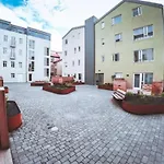 Luxury New Apt In Downtown